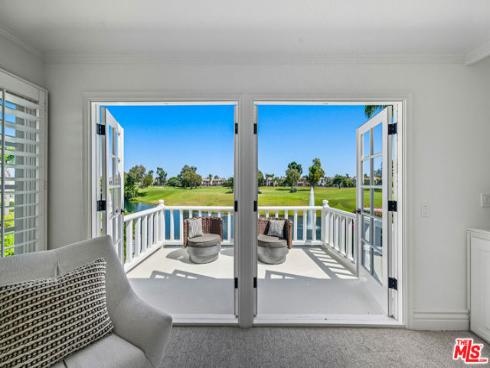 19382 Woodlands Drive, Huntington Beach, CA