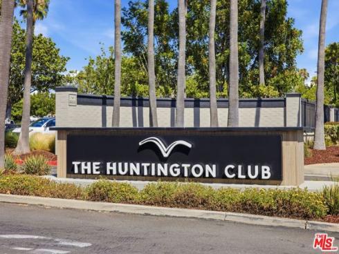 19382  Woodlands   Drive, Huntington Beach, CA