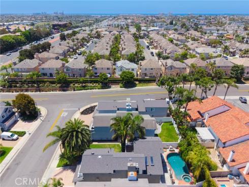 1301 Lakeside Lane, Huntington Beach, CA