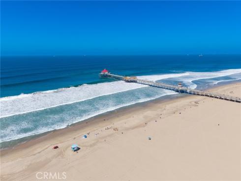 1301 Lakeside Lane, Huntington Beach, CA