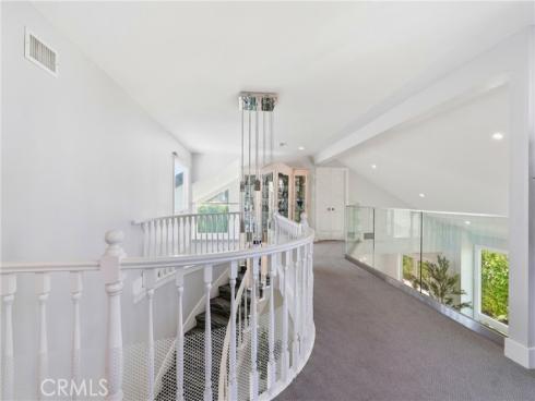 19545  Woodlands Dr  , Huntington Beach, CA