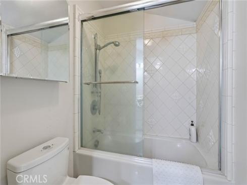19545  Woodlands Dr  , Huntington Beach, CA