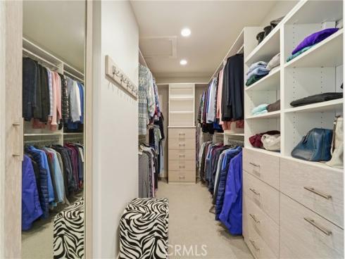 19545  Woodlands Dr  , Huntington Beach, CA