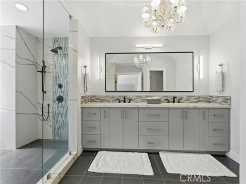 19545  Woodlands Dr  , Huntington Beach, CA
