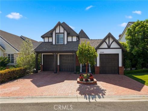19545  Woodlands Dr  , Huntington Beach, CA