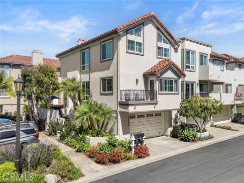 19256  Seabrook   Lane, Huntington Beach, CA