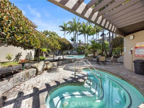 19256  Seabrook   Lane, Huntington Beach, CA