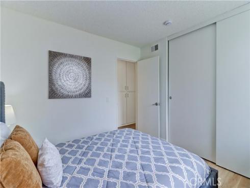 8877 Lauderdale 210-G Court, Huntington Beach, CA