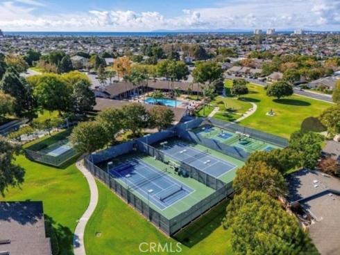 8877 Lauderdale 210-G Court, Huntington Beach, CA