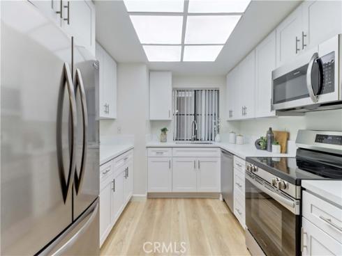 8877 Lauderdale 210-G Court, Huntington Beach, CA