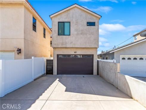 621  Frankfort   Avenue, Huntington Beach, CA