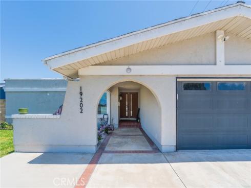 19202 Hickory , Huntington Beach, CA