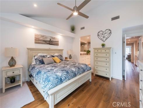 7175 Riptide , Huntington Beach, CA