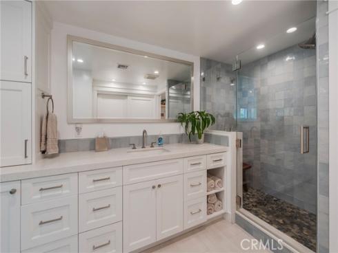 7175 Riptide , Huntington Beach, CA