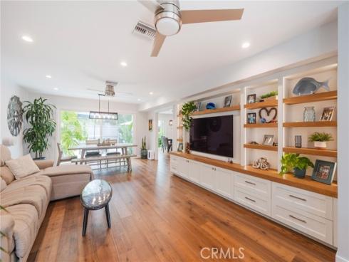 7175 Riptide , Huntington Beach, CA