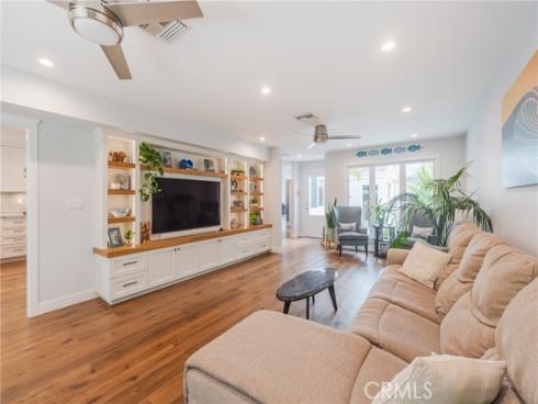 7175 Riptide , Huntington Beach, CA