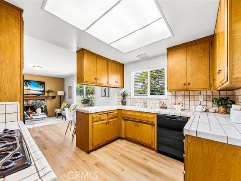 15802 Wicklow , Huntington Beach, CA
