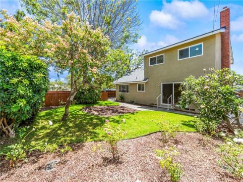 15802 Wicklow , Huntington Beach, CA