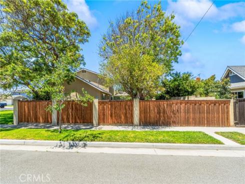 15802 Wicklow , Huntington Beach, CA