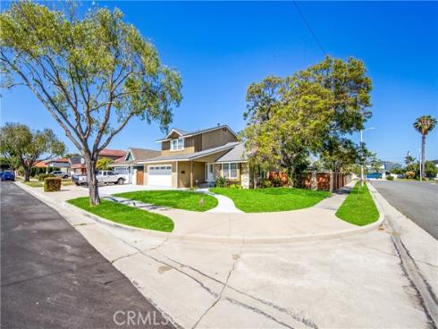 15802 Wicklow , Huntington Beach, CA