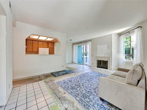 19342 Sunray 104 Lane, Huntington Beach, CA