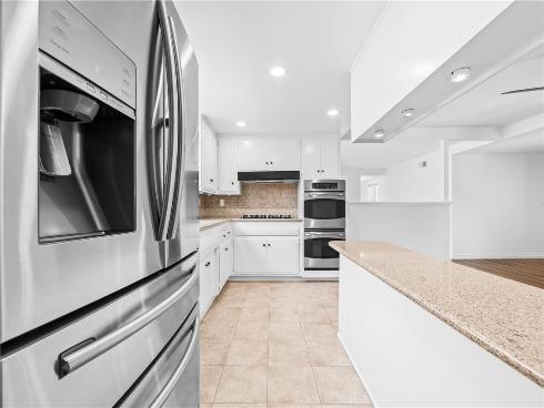 10441 Sunday , Huntington Beach, CA