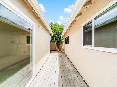 10441 Sunday , Huntington Beach, CA