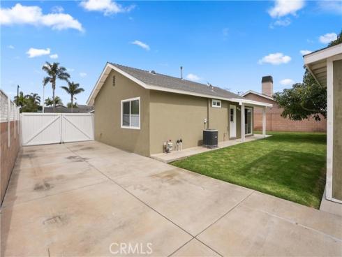 19562 Windward Lane, Huntington Beach, CA