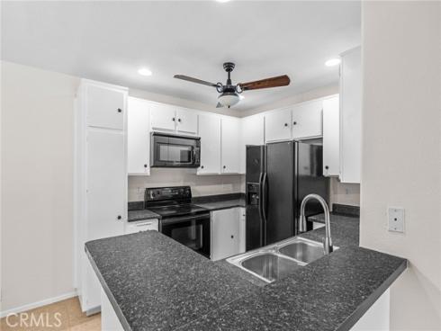 21372 Brookhurst 234 , Huntington Beach, CA