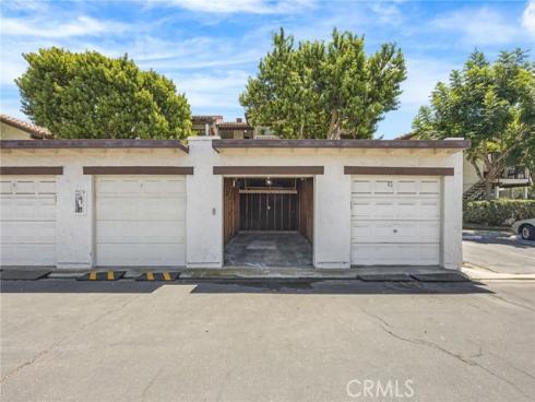 21372 Brookhurst 234 , Huntington Beach, CA