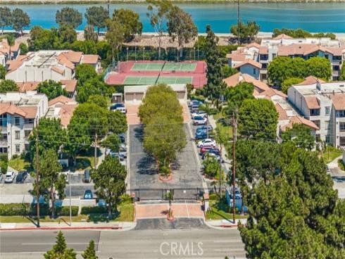 21372 Brookhurst 234 , Huntington Beach, CA