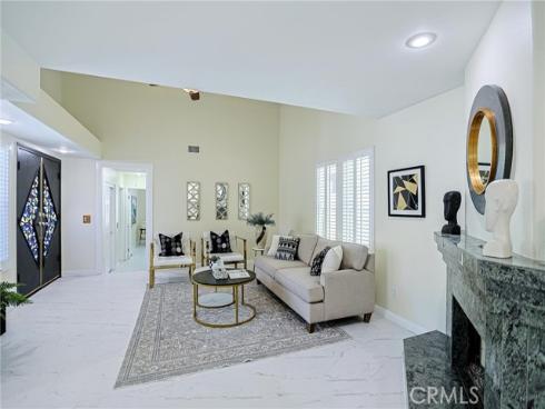 320  7th  , Huntington Beach, CA