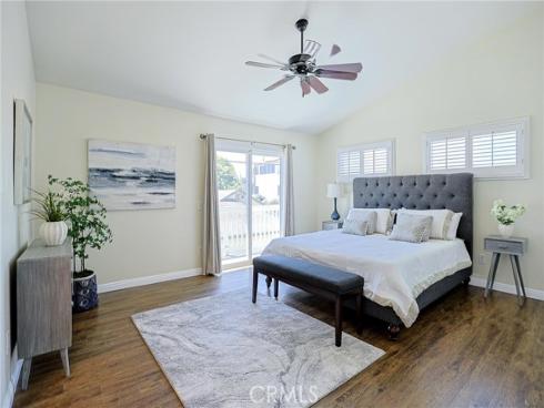 320  7th  , Huntington Beach, CA