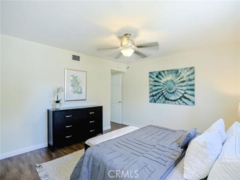 320  7th  , Huntington Beach, CA
