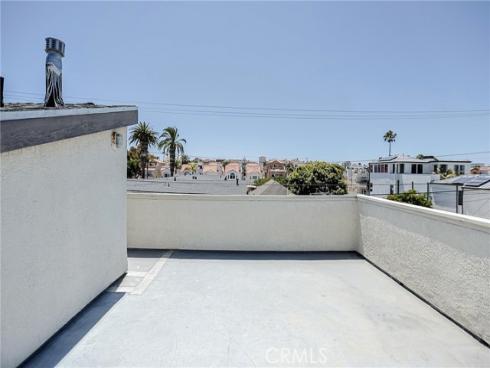320  7th  , Huntington Beach, CA