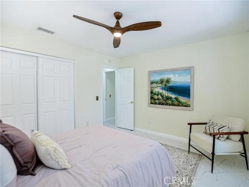 320  7th  , Huntington Beach, CA