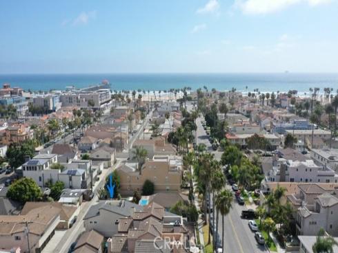320  7th  , Huntington Beach, CA