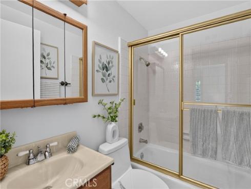 8488 Oakstone Circle, Huntington Beach, CA