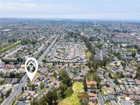 8488 Oakstone Circle, Huntington Beach, CA
