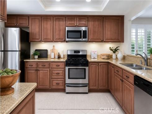 8488 Oakstone Circle, Huntington Beach, CA