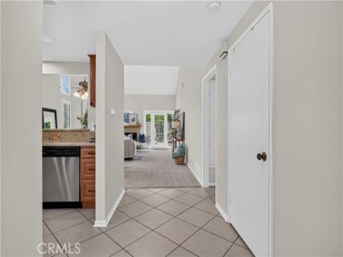 8488 Oakstone Circle, Huntington Beach, CA