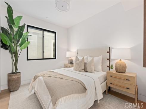 515 12th Street, Huntington Beach, CA