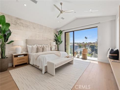 515 12th Street, Huntington Beach, CA