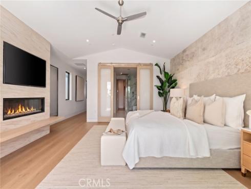 515 12th Street, Huntington Beach, CA
