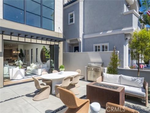 515 12th Street, Huntington Beach, CA