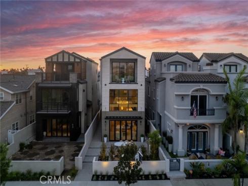 515 12th Street, Huntington Beach, CA