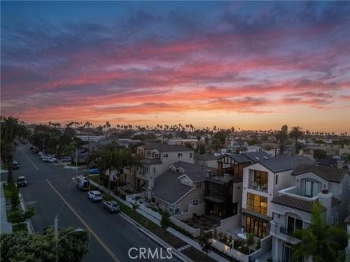 515 12th Street, Huntington Beach, CA