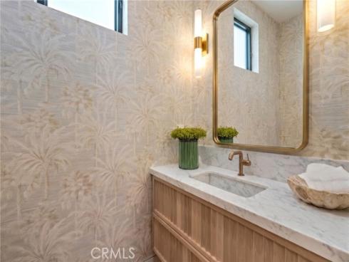 515 12th Street, Huntington Beach, CA