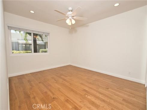 8746 Placer B_615 Circle, Huntington Beach, CA