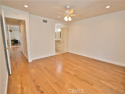 8746 Placer B_615 Circle, Huntington Beach, CA